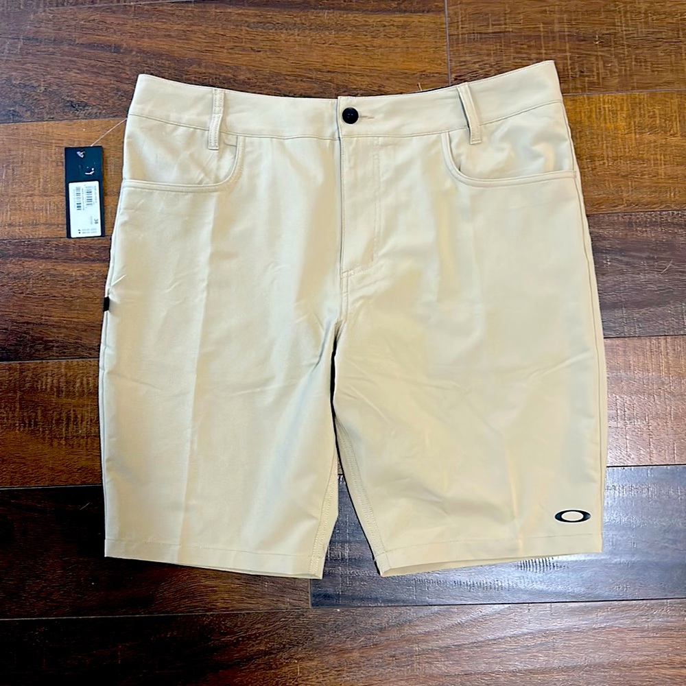 Oakley men’s shorts